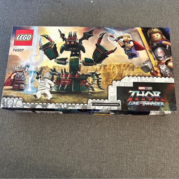 New Lego Marvel Thor Attack on New Asgard Set(76207) with 159 Pieces. - Picture 2 of 2